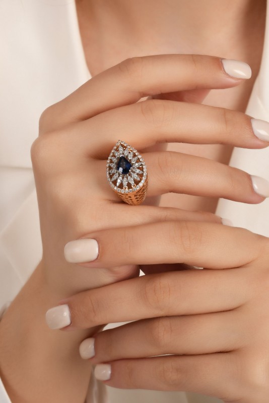 Rose Gold Safir Taşlı Damla Pırlanta Yüzük